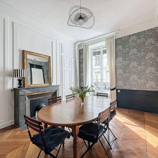  Annonces CROIXROUSSE : Apartment | LYON (69002) | 122 m2 | 735 000 € 