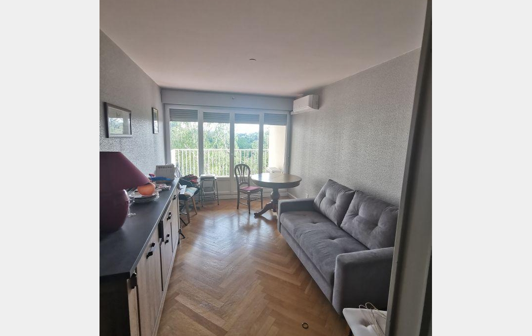 Annonces CROIXROUSSE : Apartment | SAINTE-FOY-LES-LYON (69110) | 61 m2 | 189 000 € 