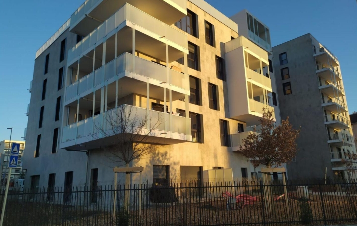  Annonces CROIXROUSSE Appartement | FERNEY-VOLTAIRE (01210) | 39 m2 | 308 000 € 