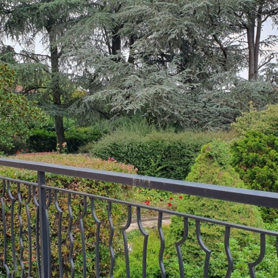  Annonces CROIXROUSSE : Maison / Villa | CHAMPAGNE-AU-MONT-D'OR (69410) | 285 m2 | 900 000 &euro; 