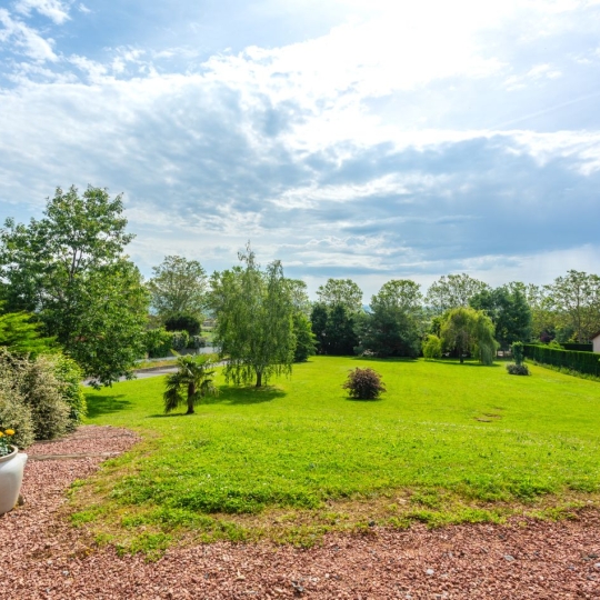  Annonces CROIXROUSSE : Maison / Villa | FLEURIEUX-SUR-L'ARBRESLE (69210) | 134 m2 | 690 000 &euro; 