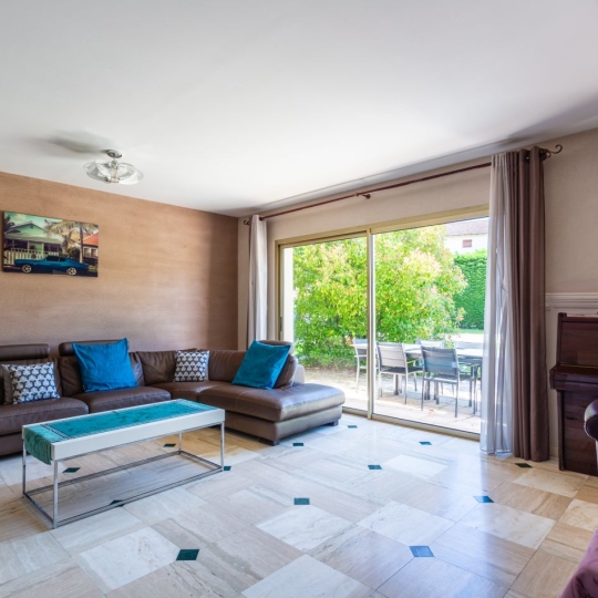 Annonces CROIXROUSSE : Maison / Villa | FRANCHEVILLE (69340) | 175 m2 | 895 000 &euro; 
