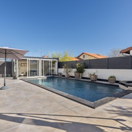  Annonces CROIXROUSSE : Maison / Villa | DECINES-CHARPIEU (69150) | 384 m2 | 790 000 &euro; 