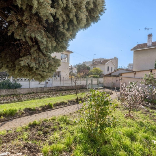  Annonces CROIXROUSSE : Maison / Villa | LYON (69003) | 37 m2 | 350 000 &euro; 