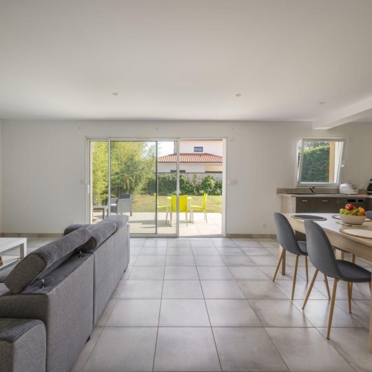  Annonces CROIXROUSSE : Maison / Villa | CHASSIEU (69680) | 106 m2 | 398 000 &euro; 