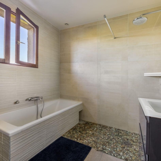  Annonces CROIXROUSSE : Maison / Villa | SAINT-PRIEST (69800) | 107 m2 | 395 000 &euro; 