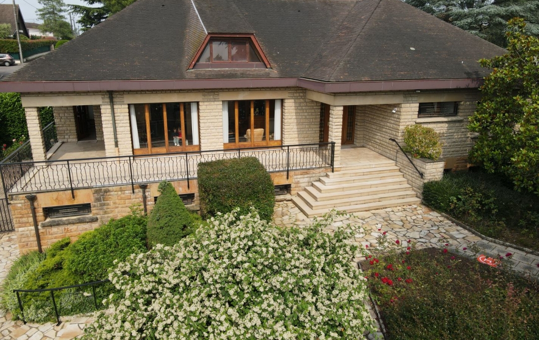 Annonces CROIXROUSSE : Maison / Villa | CHAMPAGNE-AU-MONT-D'OR (69410) | 285 m2 | 900 000 &euro; 