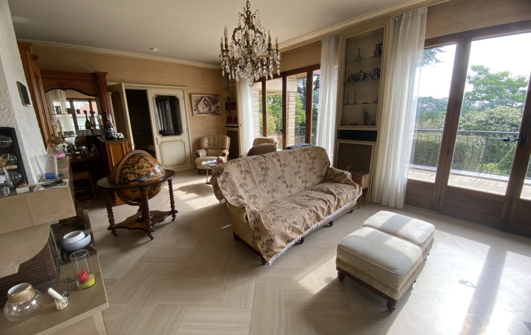 Annonces CROIXROUSSE : Maison / Villa | CHAMPAGNE-AU-MONT-D'OR (69410) | 285 m2 | 900 000 &euro; 