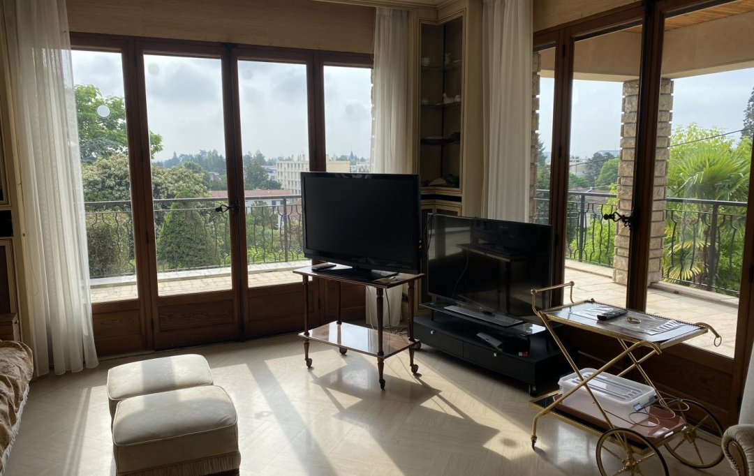 Annonces CROIXROUSSE : Maison / Villa | CHAMPAGNE-AU-MONT-D'OR (69410) | 285 m2 | 900 000 &euro; 