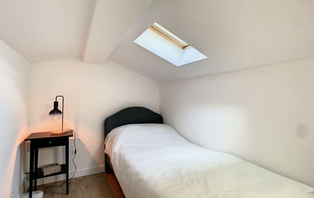 Annonces CROIXROUSSE : Apartment | LA MULATIERE (69350) | 36 m2 | 720 € 