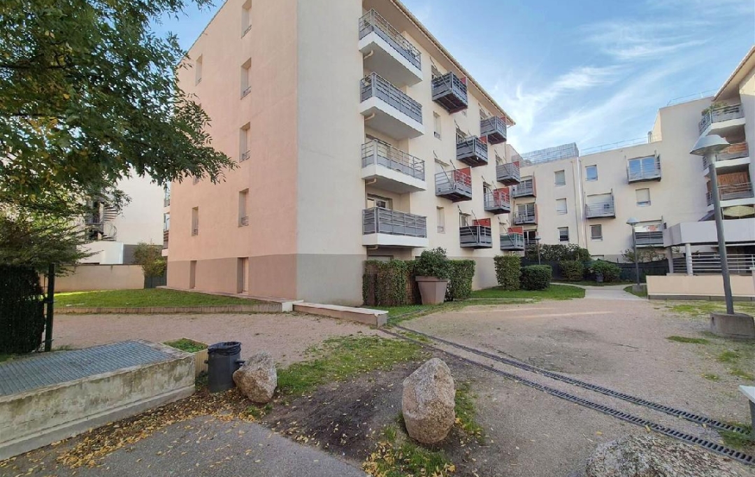 Annonces CROIXROUSSE : Appartement | PIERRE-BENITE (69310) | 55 m2 | 190 000 &euro; 