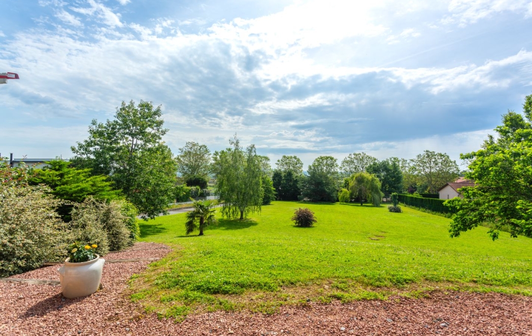 Annonces CROIXROUSSE : Maison / Villa | FLEURIEUX-SUR-L'ARBRESLE (69210) | 134 m2 | 690 000 &euro; 