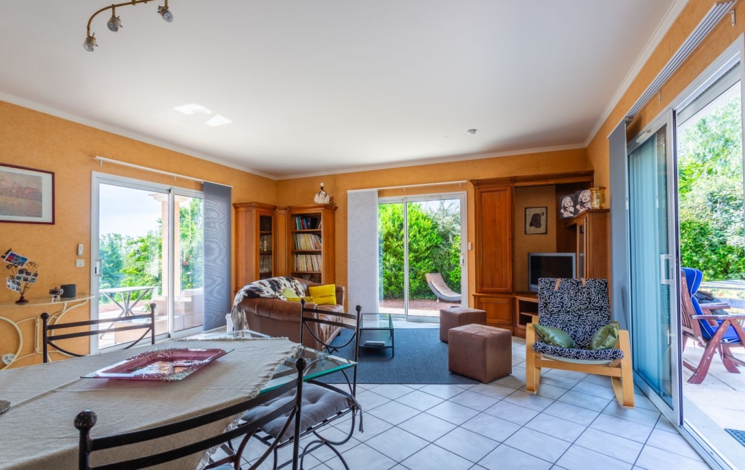 Annonces CROIXROUSSE : Maison / Villa | FLEURIEUX-SUR-L'ARBRESLE (69210) | 134 m2 | 690 000 &euro; 