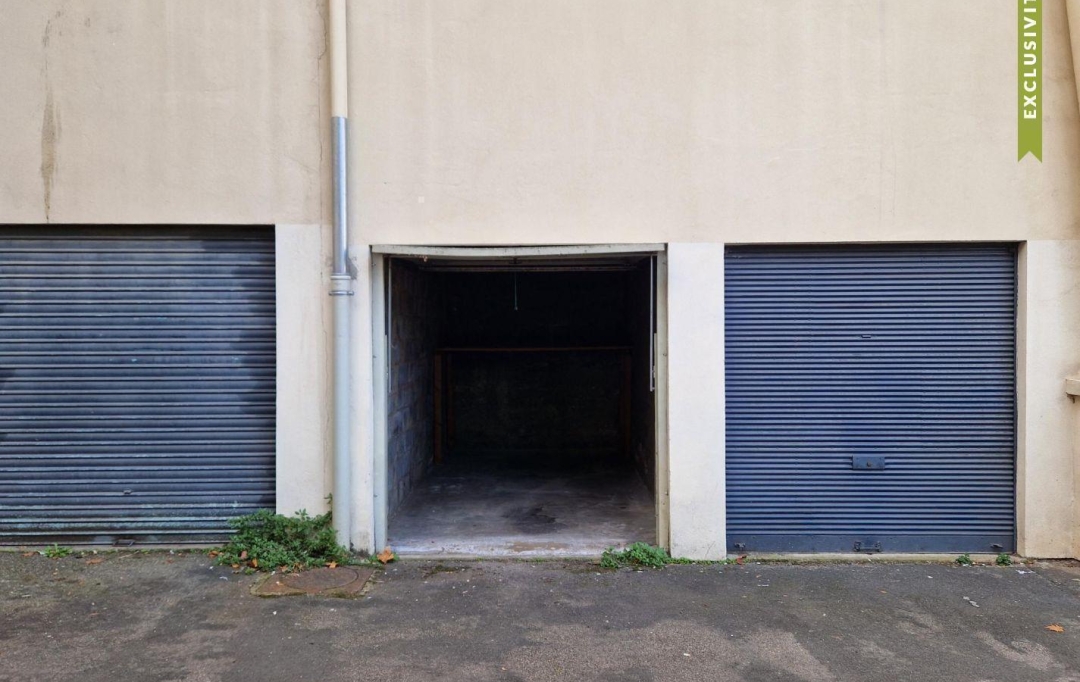 Annonces CROIXROUSSE : Garage / Parking | LYON (69003) | 10 m2 | 16 000 € 
