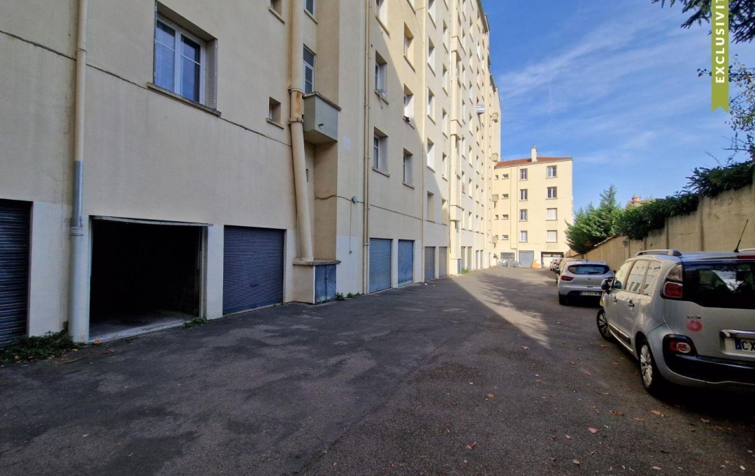Annonces CROIXROUSSE : Garage / Parking | LYON (69003) | 10 m2 | 16 000 € 