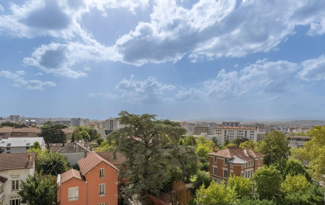 Annonces CROIXROUSSE : Appartement | LYON (69003) | 53 m2 | 228 000 &euro; 