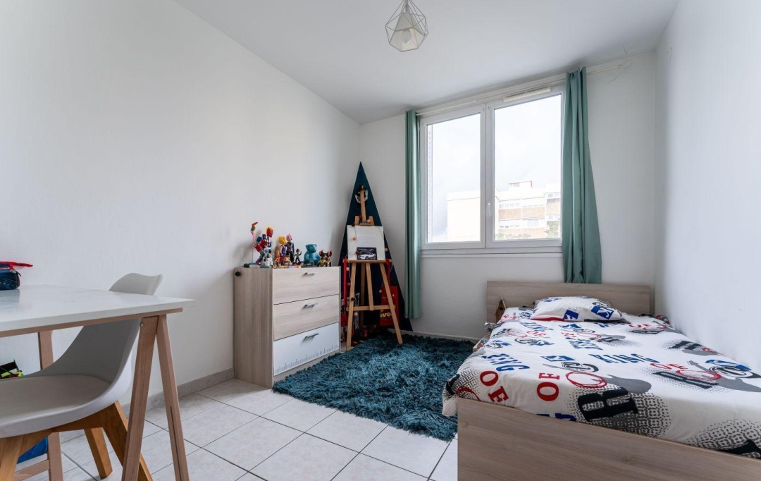 Annonces CROIXROUSSE : Apartment | CALUIRE-ET-CUIRE (69300) | 67 m2 | 219 000 € 