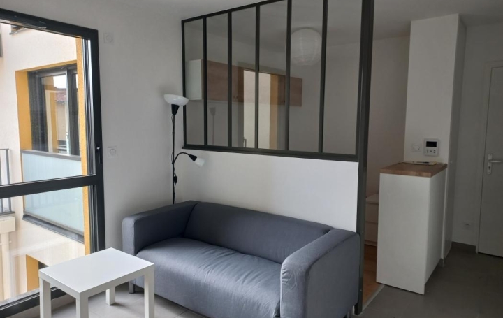 Annonces CROIXROUSSE : Apartment | LA TOUR-DE-SALVAGNY (69890) | 25 m2 | 680 € 